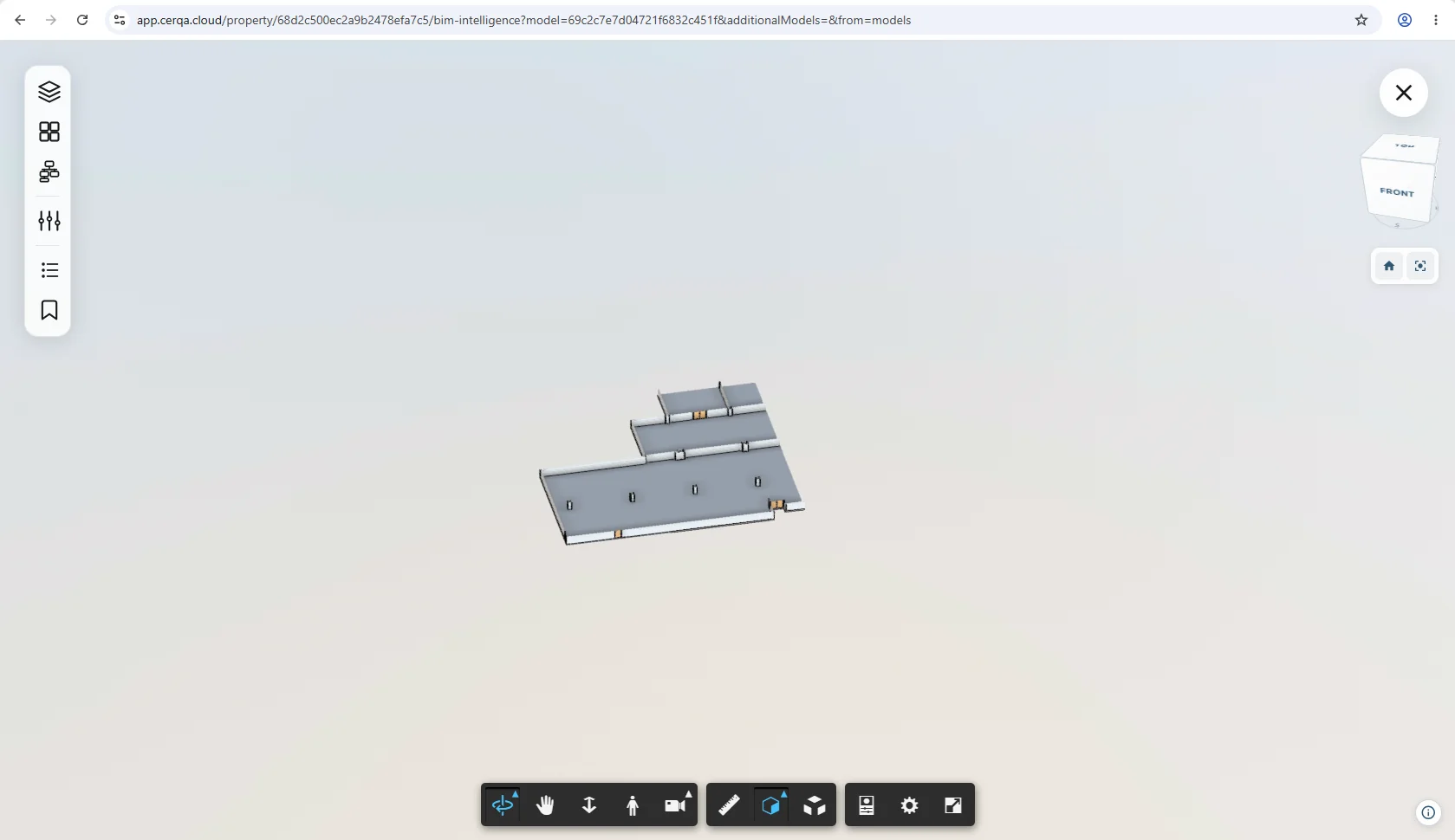 The 3D BIM viewer with the section box activated and the six face handles visible around the model. The bounding box is in its default position (encompassing the full model).